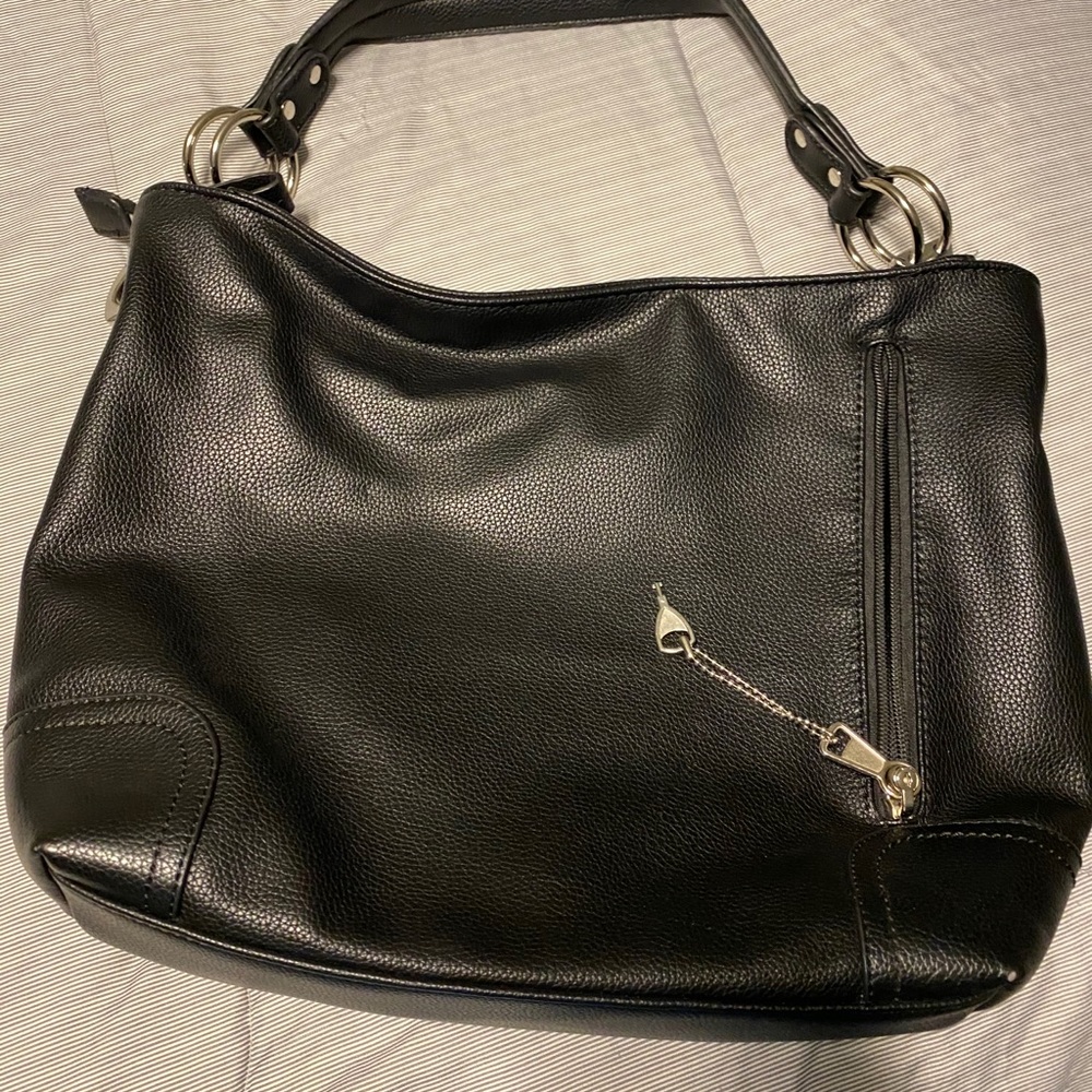 Concealed carrying Purse